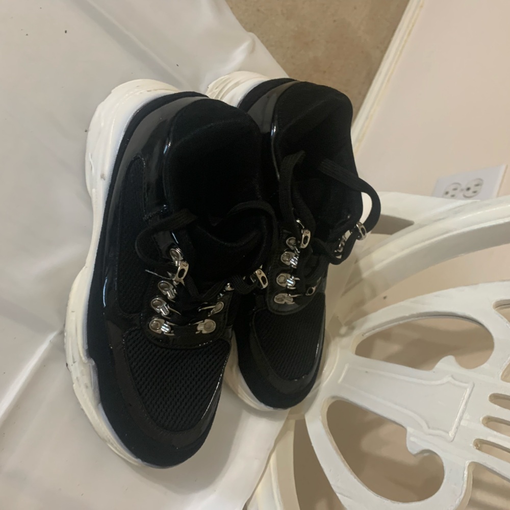 EGO Women’s Slip On Sneakers